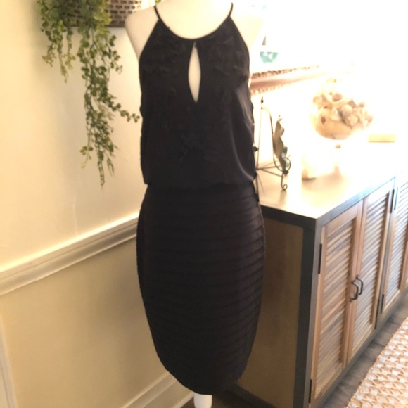 🎉🎉BOGO FREE🎉🎉ENTIRE CLOSET!!! - Picture 2 of 6